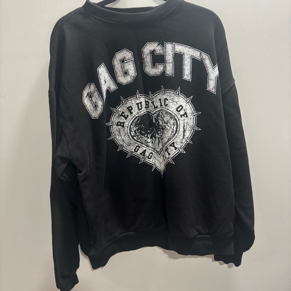 Nicki Minaj Black and White Crewneck Sweater